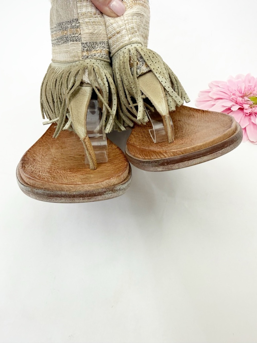 Free People Wonderland Fringe Moc Leather Sandals Pearl Boho Bohemian - Picture 4 of 12
